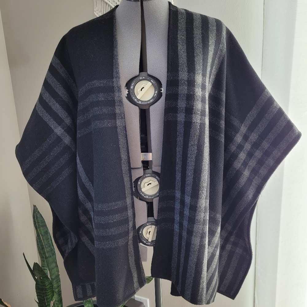 XS GAP Poncho / Cape